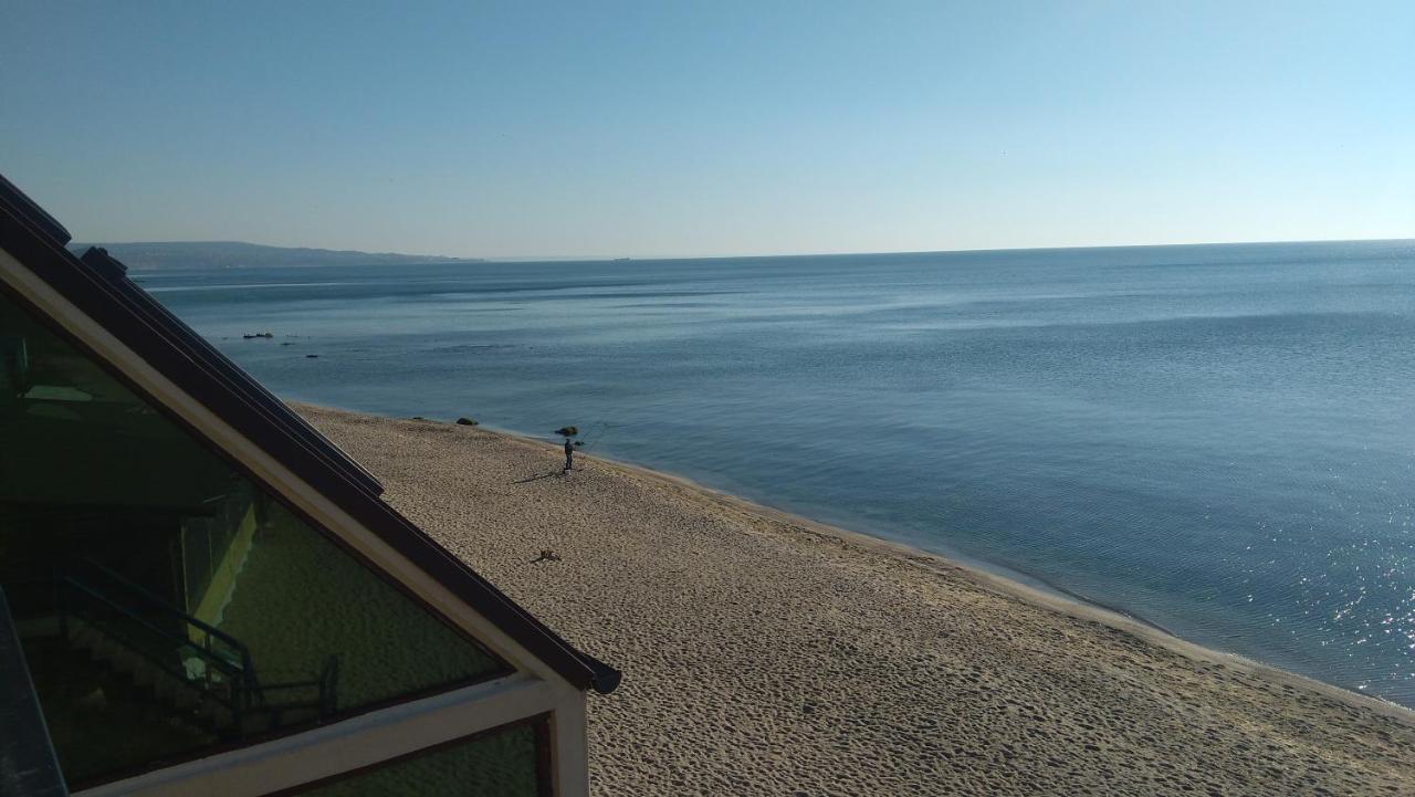 Hemingway Rooms In Happy Beach Varna ภายนอก รูปภาพ