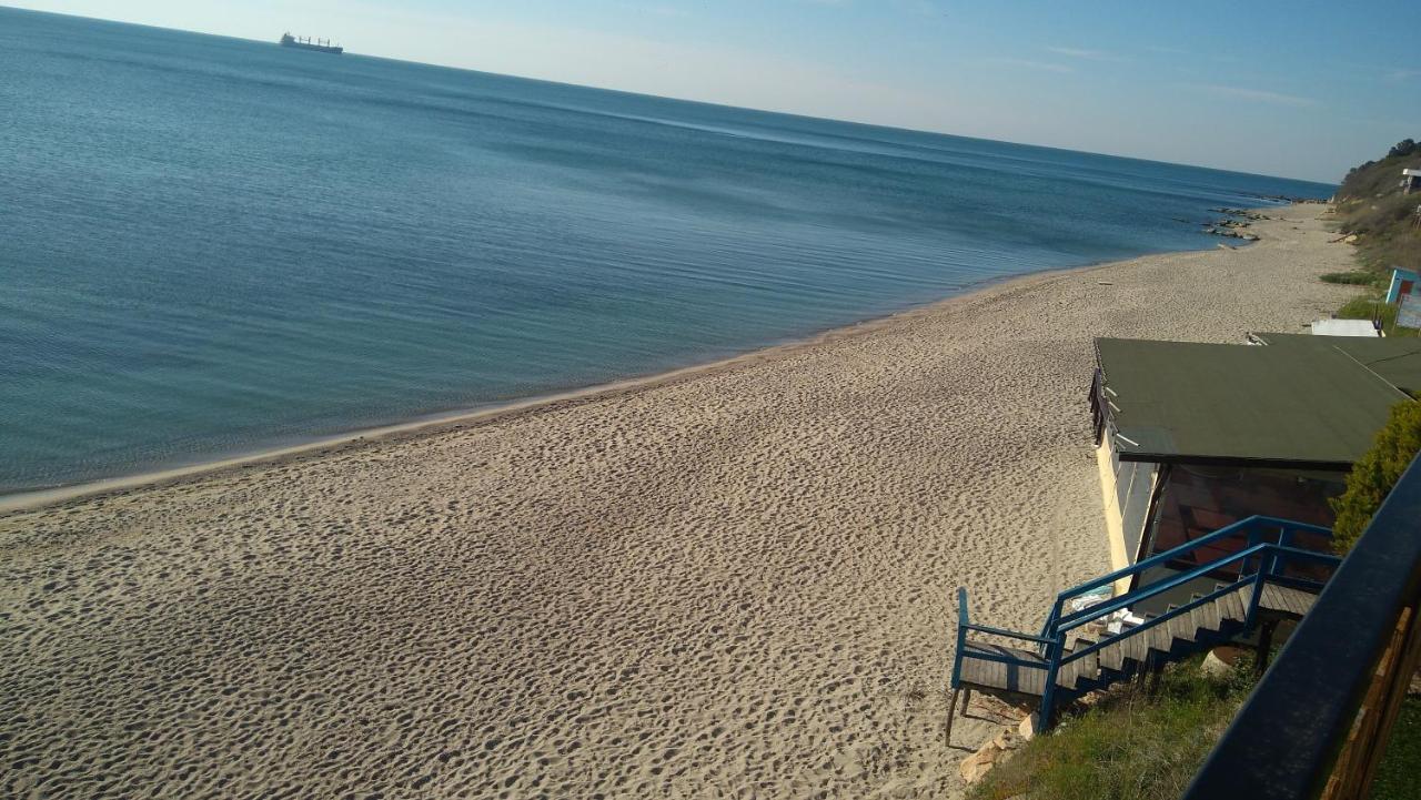 Hemingway Rooms In Happy Beach Varna ภายนอก รูปภาพ