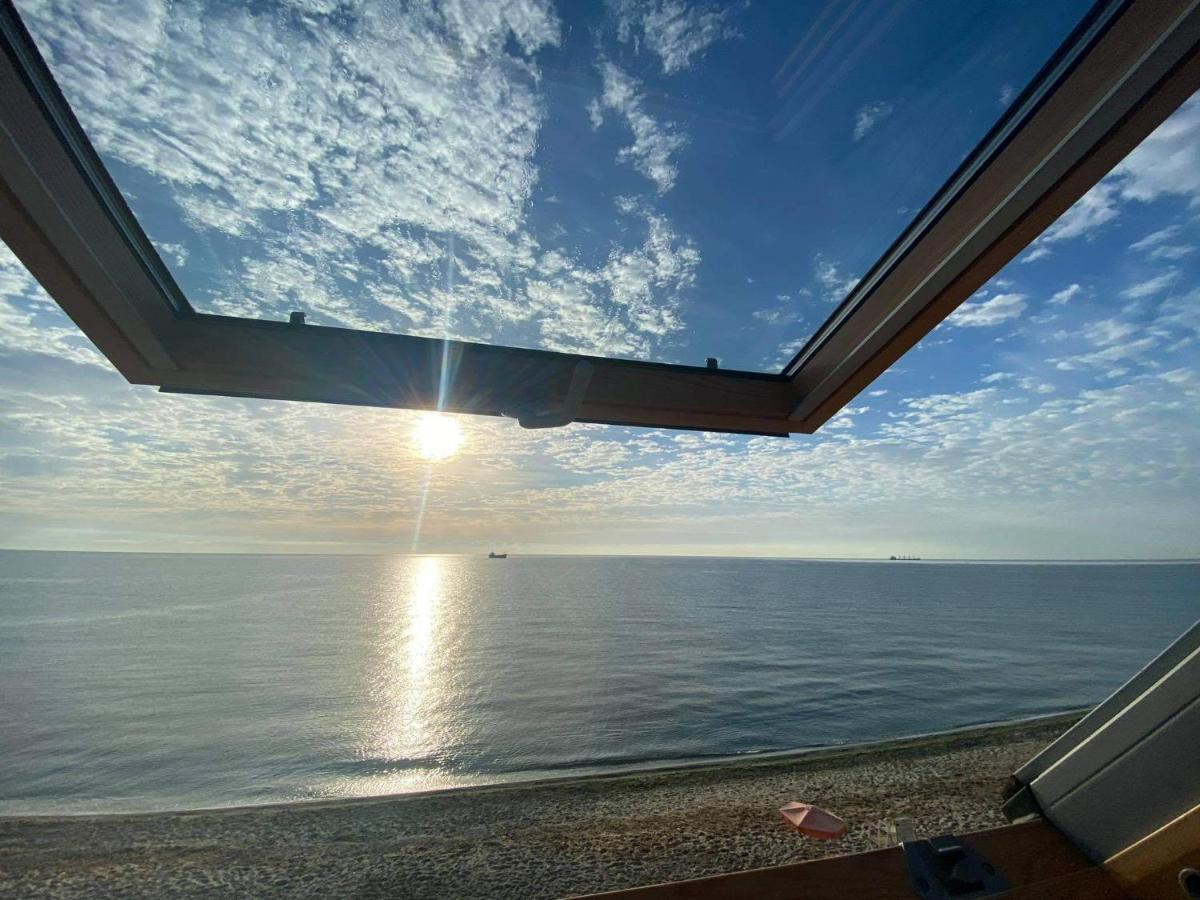 Hemingway Rooms In Happy Beach Varna ภายนอก รูปภาพ