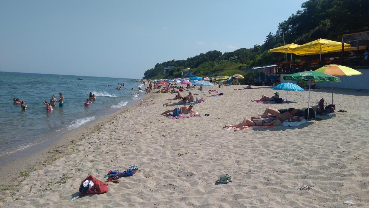 Hemingway Rooms In Happy Beach Varna ภายนอก รูปภาพ