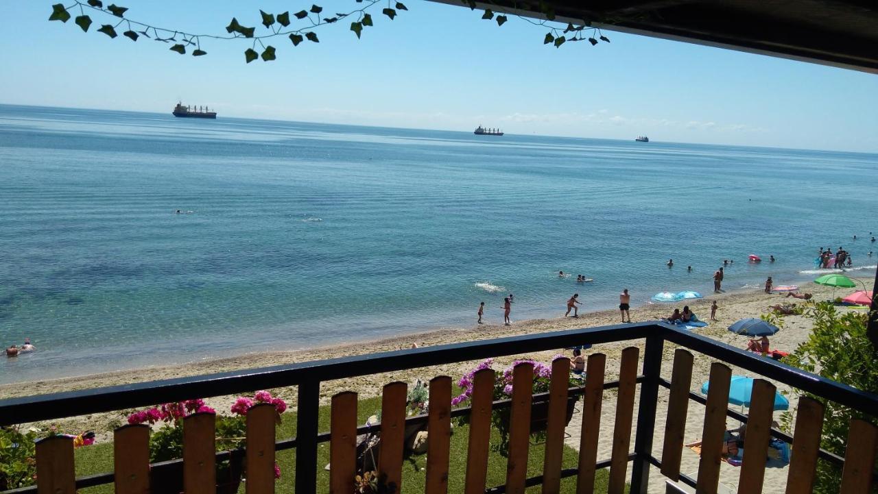 Hemingway Rooms In Happy Beach Varna ภายนอก รูปภาพ