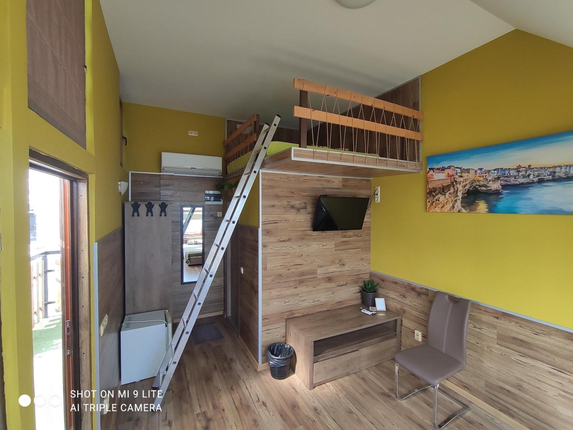 Hemingway Rooms In Happy Beach Varna ภายนอก รูปภาพ